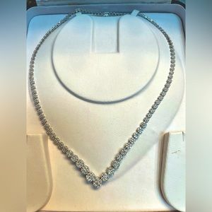 Zales’ 3 CT. T.W. Multi-Diamond Chevron Flower Necklace in 14K White Gold